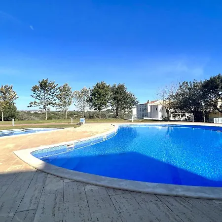 Lägenhet Forest View With Pool By Homing