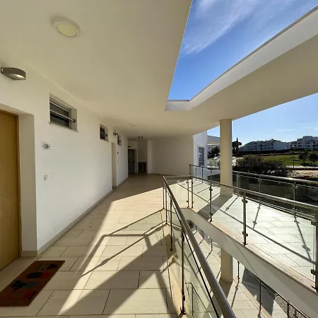 Forest View With Pool By Homing Apartman *